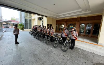 Polresta Surakarta Terjunkan Polwan Patroli Bersepeda Kegiatan Car Free Day di Bulan Ramadan 1446 H