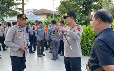 Pastikan Pembagian Takjil di Masjid Zayed Berjalan Lancar, Kapolresta Surakarta Turun Langsung Kelapangan