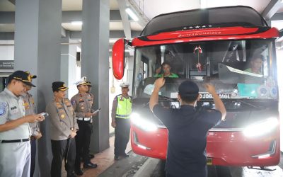 Kapolresta Surakarta Turun Langsug Cek Kondisi Bus di Terminal Tirtonadi Solo