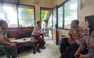 Satgas Preemtif Sat Binmas Polresta Surakarta Sambangi PT. Sari Warna Dalam Upaya Cegah Premanisme