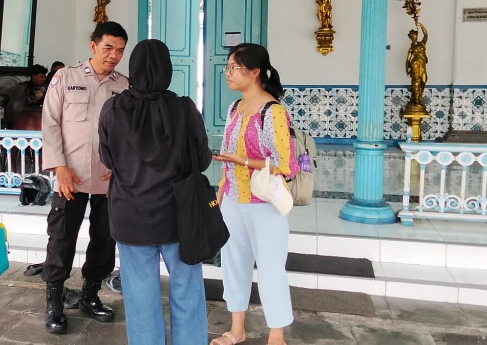 Bhabinkamtibmas Baluwarti Laksanakan Sambang di Keraton Kasunanan Surakarta