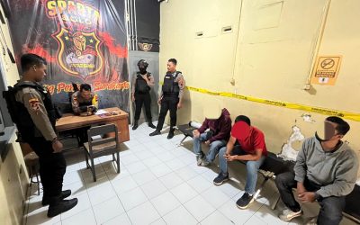 Tiga Warga Nusukan Diamankan Tim Sparta Polresta Surakarta di Jalan Adi Sucipto Diduga Sebagai Debt Collector