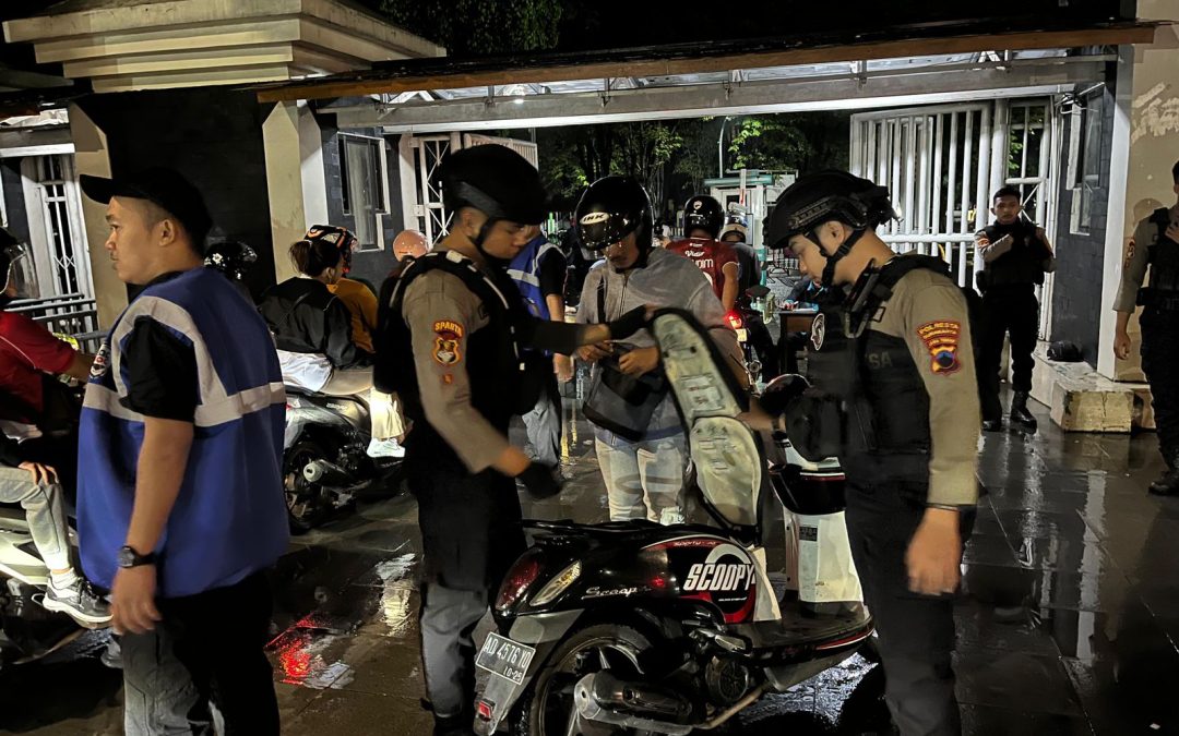 Sebelas Oknum Suporter Persis Solo Diamankan Polresta Surakarta Kedapatan Bawa dan Konsumsi Miras