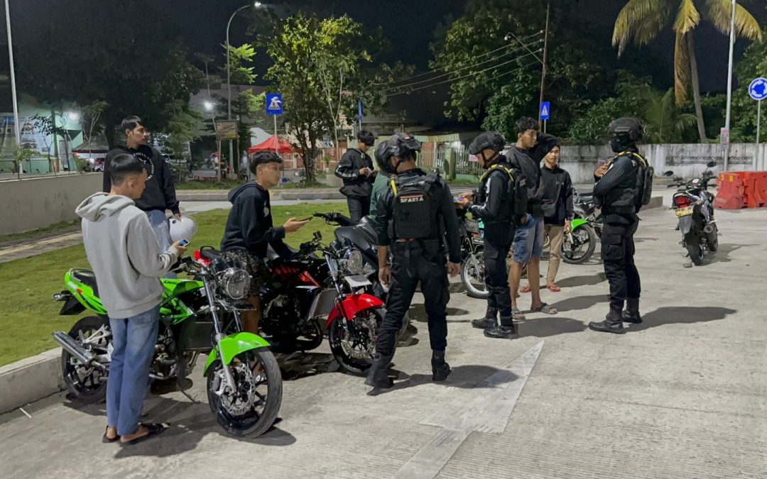 Tim Sparta Polresta Surakarta Amankan Sepuluh Motor Berknalpot Brong di Simpang Joglo