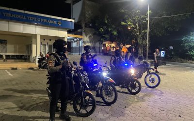 Pastikan Kenyamanan Warga Kota Solo, Tim Sparta Samapta Polresta Surakarta Rutin Gelar Patroli Malam Hari