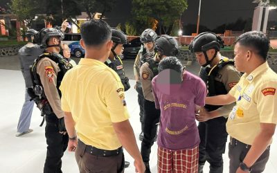 Tim Sparta Polresta Surakarta Amankan dan Antar Pelaku Penganiayaan Ibu Kandung ke Rumah Sakit Jiwa
