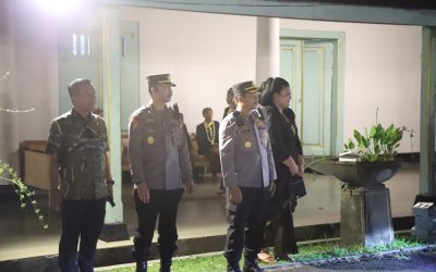 Polresta Surakarta Terjunkan Ratusan Personil Amankan Tradisi Malam 1 Suro 2025 di Pura Mangkunegaran