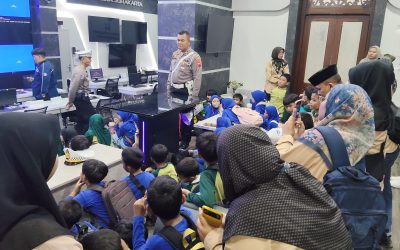 Sat Lantas Polresta Surakarta Gelar Kegiatan “Polisi Sahabat Anak” di TMC Mapolresta