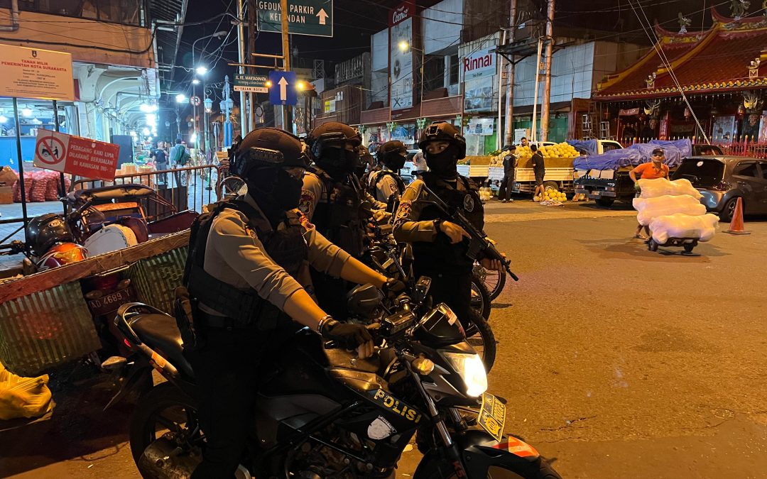 Jelang Libur Hari Raya Idul Adha 1446 H, Tim Sparta Polresta Surakarta Lakukan Patroli Malam