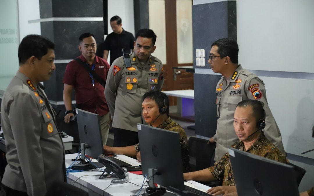 Tim Asistensi Polda Jateng Supervisi Layanan Polisi 110 dan Siolos di Polresta Surakarta