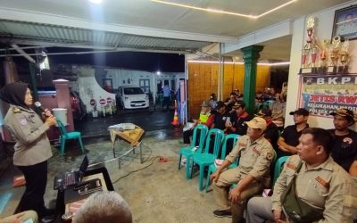 Sat Binmas Polresta Surakarta Laksanakan Pembinaan kepada Pengurus FKPM se-Kecamatan Banjarsari