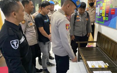 Seksi Propam Polresta Surakarta Laksanakan Gaktibplin Tes Urine di Polsek Jebres, Seluruh Personel Negatif Narkoba