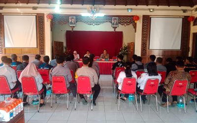 Bhabinkamtibmas Sudiroprajan Hadiri Rapat Pembentukan Komunitas Peduli Sungai (KPS), Dukung Upaya Pelestarian Lingkungan