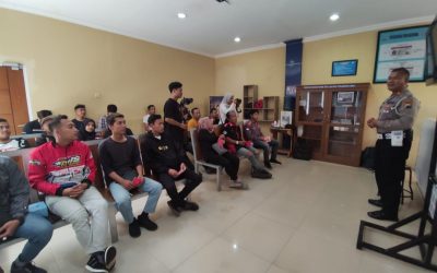 Satlantas Polresta Surakarta Berikan Penyuluhan Ops Patuh Candi 2025 Kepada Komunitas Moge