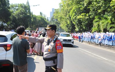 Kapolresta Surakarta Turun Langsung Pimpin Pengamanan Kunjungan Presiden dan Wakil Presiden RI