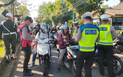 Polresta Surakarta Gelar Operasi Patuh Candi 2025 di Jalan Adi Sucipto, Tindak 74 Pelanggar