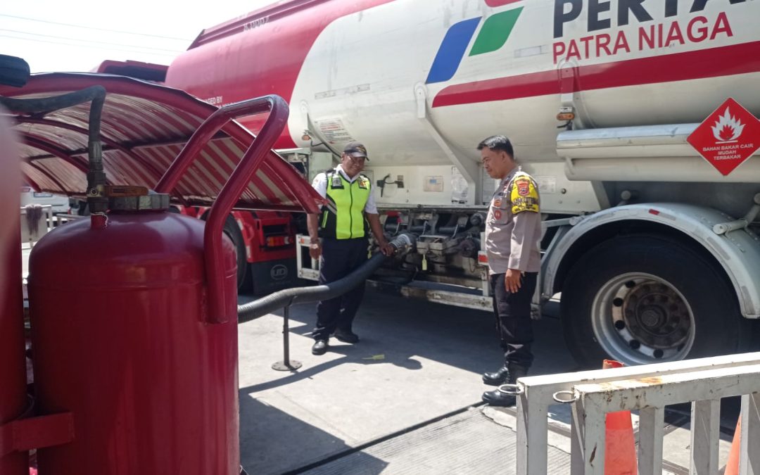 Bhabinkamtibmas Bumi Polsek Laweyan Sambang SPBU Sampaikan Pesan Kamtibmas
