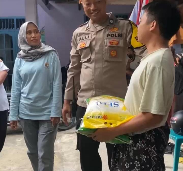 Polresta Surakarta Respon Cepat Curhatan Warga Lewat DM Instagram dan Bantu Beras