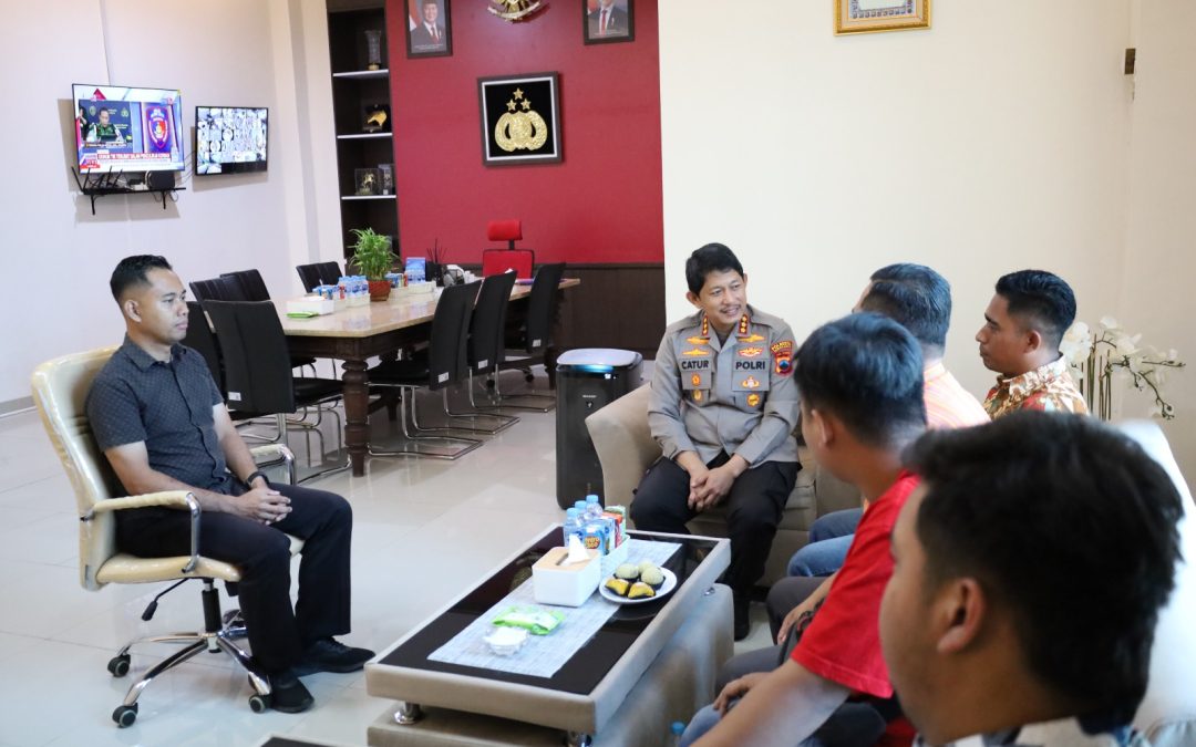 Kapolresta Surakarta Gelar Minggu Kasih Bersama Elemen Suporter Persis Solo Jelang Laga Kontra Arema