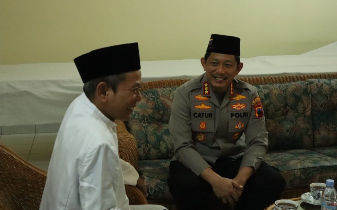 Jumat Curhat: Kapolresta Surakarta Silaturahmi ke Ponpes Az-Zayadiyy, Ajak Tokoh Agama Jaga Kondusivitas Kota Solo