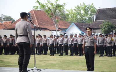Polresta Surakarta Gelar Upacara Kenaikan Pangkat Pengabdian