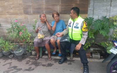 Bhabinkamtibmas Kelurahan Gajahan Sambang dan Patroli Dialogis, Wujudkan Rasa Aman di Tengah Warga