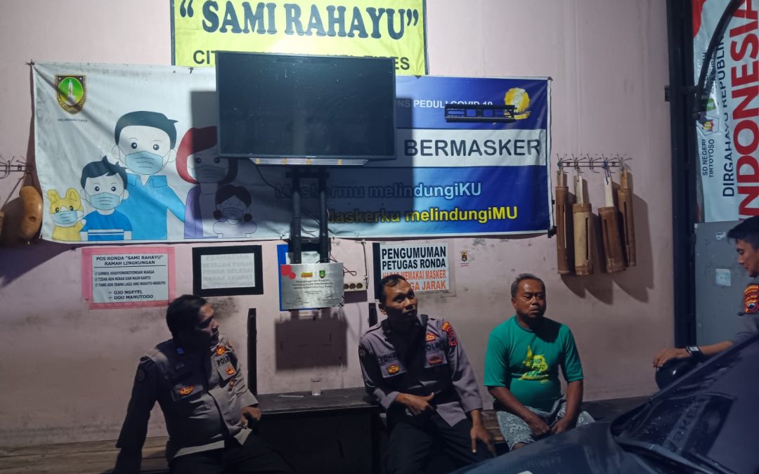 Polsek Serengan Gelar Patroli Sambang Poskamling, Ajak Warga Aktifkan Siskamling