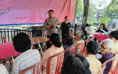 Bhabinkamtibmas Kampung Baru Sambang Posyandu Lansia Seneng Waras