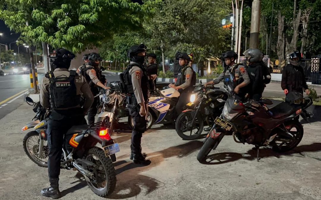 Tim Sparta Samapta Polresta Surakarta Tindak Sepeda Motor Berknalpot Tidak Standar di Pertigaan Panti Waluyo