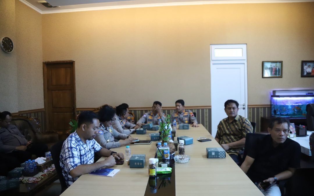 Minggu Kasih, Kapolresta Surakarta Bahas Pengamanan Haul Habib Ali bin Muhammad Al Habsyi di Pasar Kliwon