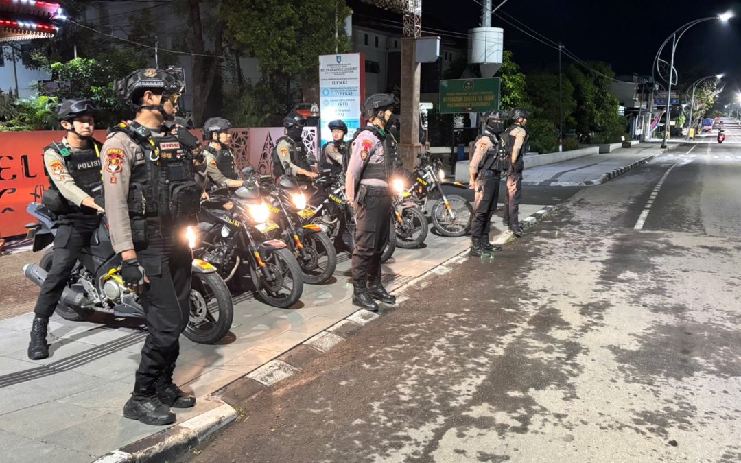 Pastikan Kenyamanan Warga , Satuan Samapta Polresta Surakarta Intensifkan Patroli Rutin Malam Hari