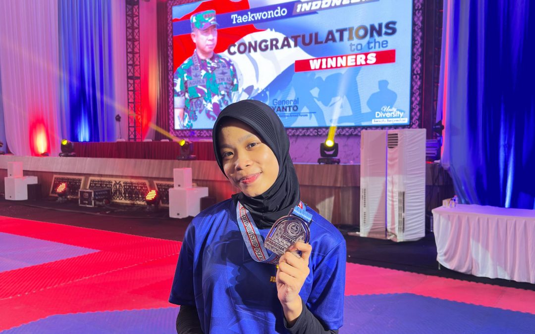 Polwan Polresta Surakarta Raih Medali Perak di Panglima TNI Cup International Taekwondo Championship 2025