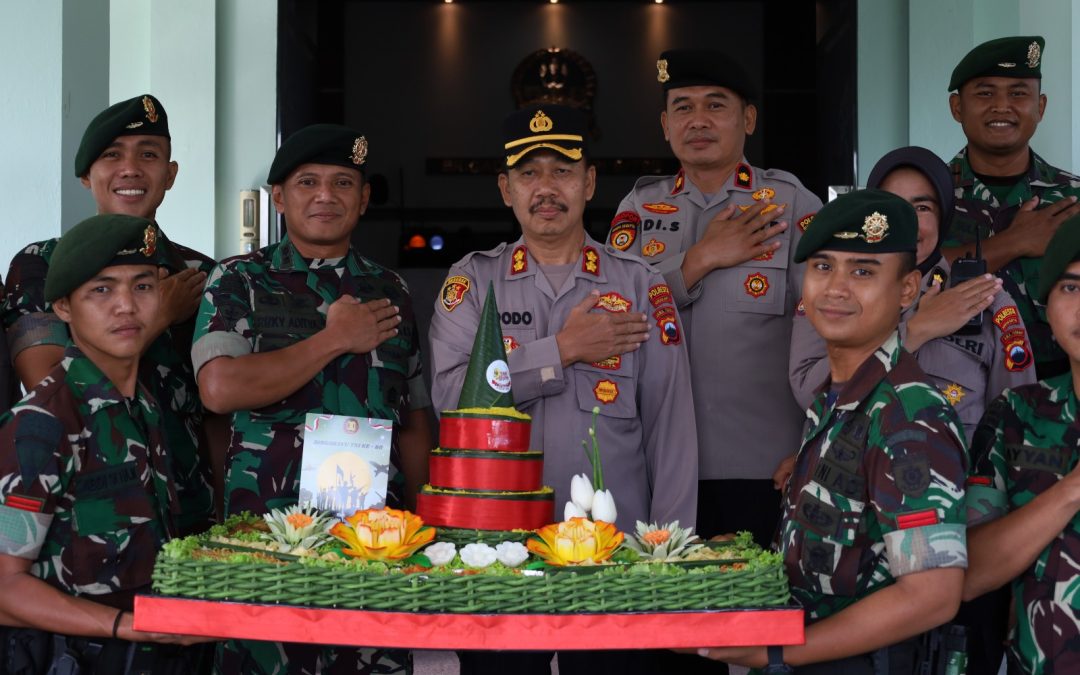 Polresta Surakarta Berikan Kejutan Spesial dalam Rangka HUT TNI ke-80 di Brigif 6/TSB