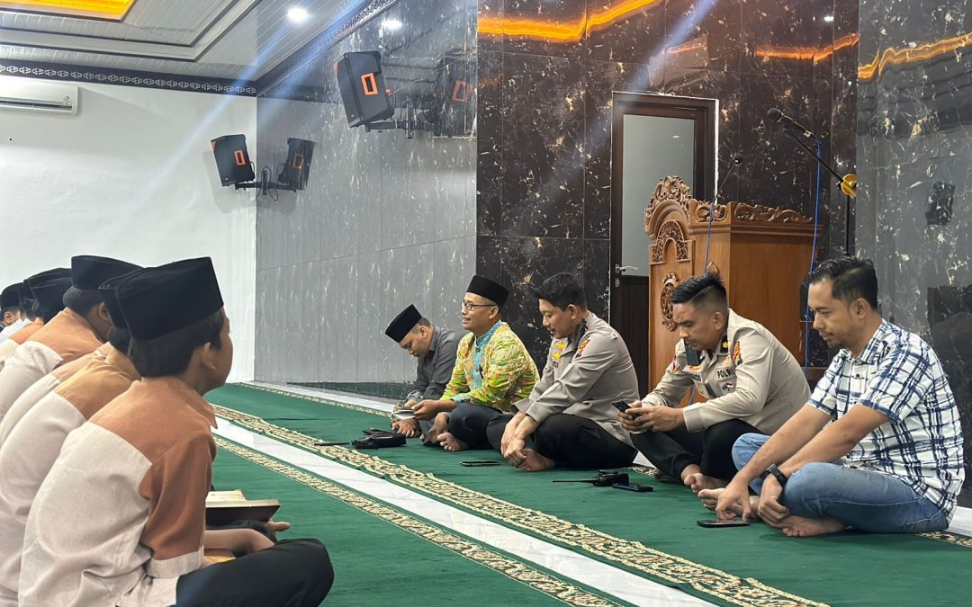 Polresta Surakarta Gelar Tadarus dan Santunan Bersama Anak Yatim Piatu