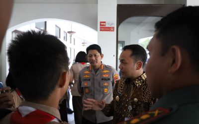 Kapolresta Surakarta dan Walikota Gelar Minggu Kasih Bersama Warga Laweyan