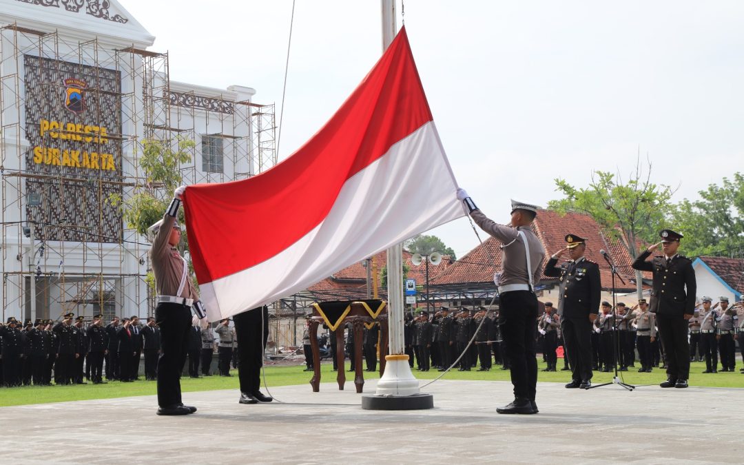Polresta Surakarta Gelar Upacara Peringatan Hari Pahlawan Tahun 2025 dengan Khidmat