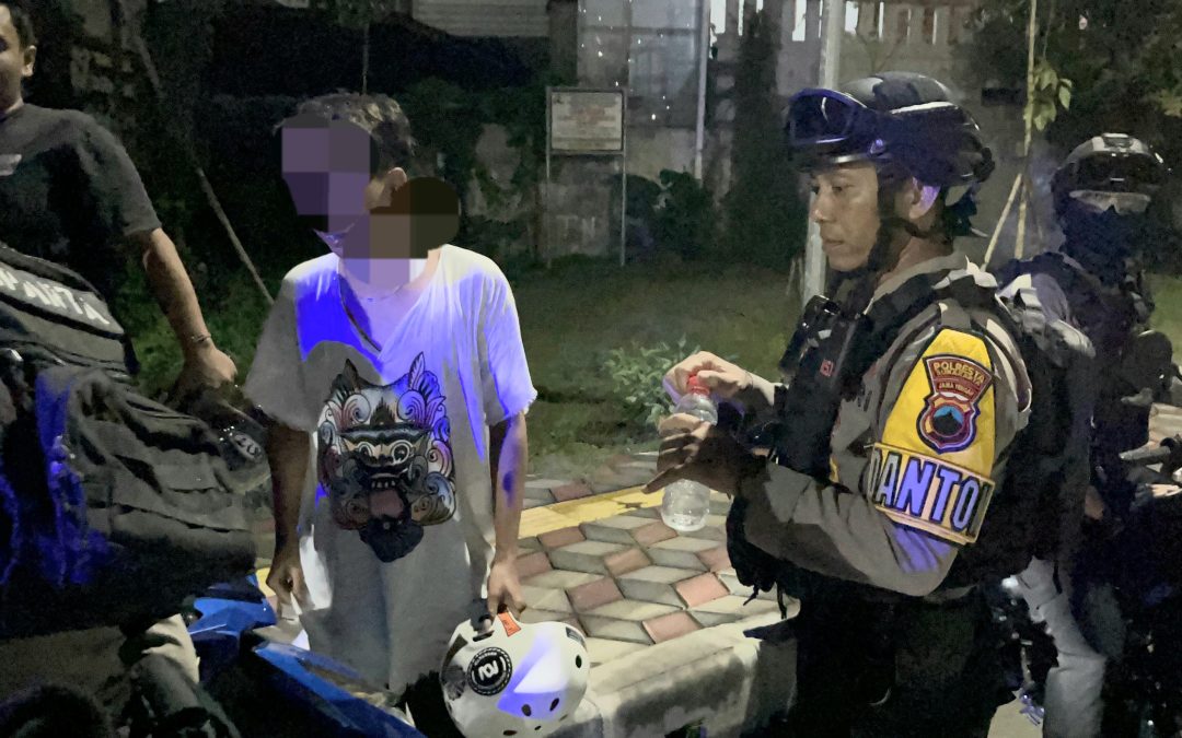 Tim Sparta Sat Samapta Polresta Surakarta Amankan Dua Warga Mabuk di Underpass Joglo