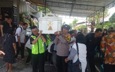 Bhabinkamtibmas Tegalharjo Sambangi Rumah Duka, Wujud Empati dan Kepedulian kepada Warga