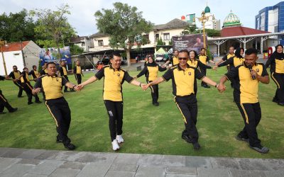 Penuh Keakraban, Polresta Surakarta Gelar Olahraga Bersama