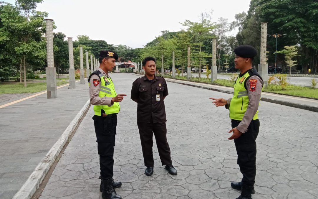 Satuan Samapta Polresta Surakarta Gelar Patroli Dialogis di Objek Vital