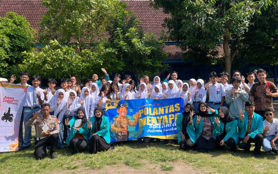 Polresta Surakarta Dukung Kampanye Keselamatan Berkendara “Aman Dalan” di SMAN 4 Surakarta