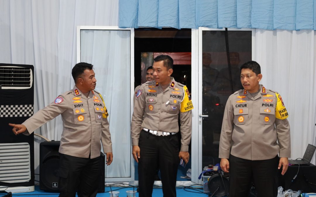 Kapolresta Surakarta Cek Kesiapan Pos Pengamanan dan Pelayanan Nataru 2025/2026