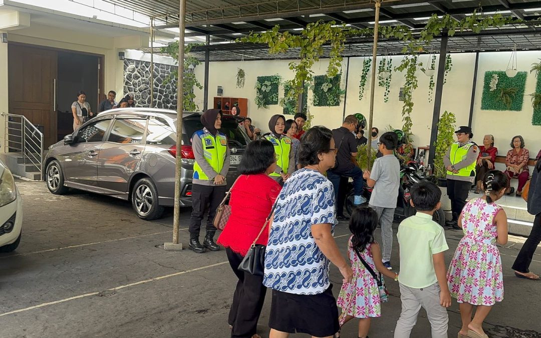 Tim Polwan Dara Bengawan Hadir di Gereja dan Pusat Keramaian, Warga Merasa Aman Saat Nataru