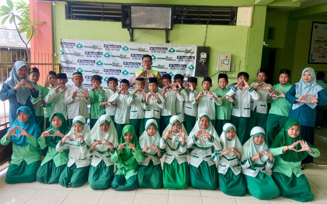 Bhabinkamtibmas Mojosongo Berikan Binluh Anti Bullying kepada Murid MIUQ Ali Bin Abi Thalib