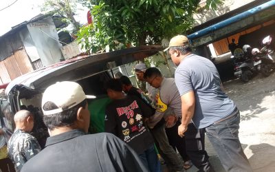Bhabinkamtibmas Gilingan Sambang Lelayu di Rumah Duka Warga