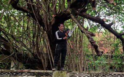 Bhabinkamtibmas Pajang Bersama Warga Laksanakan Gotong Royong Antisipasi Musim Penghujan