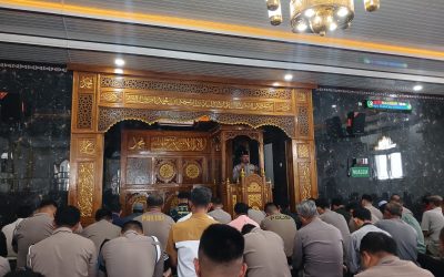 Melalui Kultum Zuhur, Wakapolresta Surakarta Ingatkan Pentingnya Memakmurkan Masjid