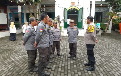 Bhabinkamtibmas Kelurahan Kestalan Laksanakan Sambang DDS dan Berikan Arahan Harkamtibmas kepada Linmas