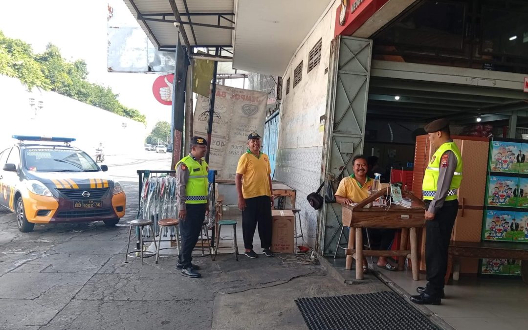 Patroli Dialogis Sat Samapta Polresta Surakarta Sasar Pertokoan, Area Parkir dan Perbankan untuk Ciptakan Situasi Aman dan Kondusif