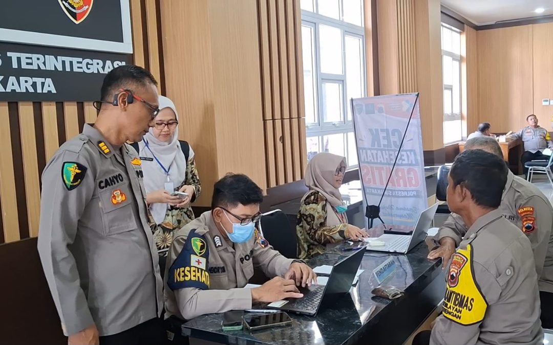 Polresta Surakarta Bekali Bhabinkamtibmas dengan Pemeriksaan Kesehatan dan Edukasi Tracing TB Paru